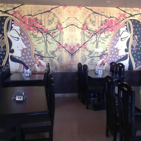 Makrana Raj Hotel Sikar 外观 照片